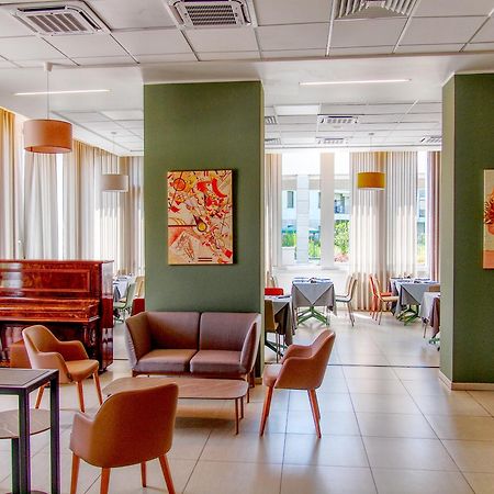 Tower Hotel Malpensa Busto Arsizio Exterior photo